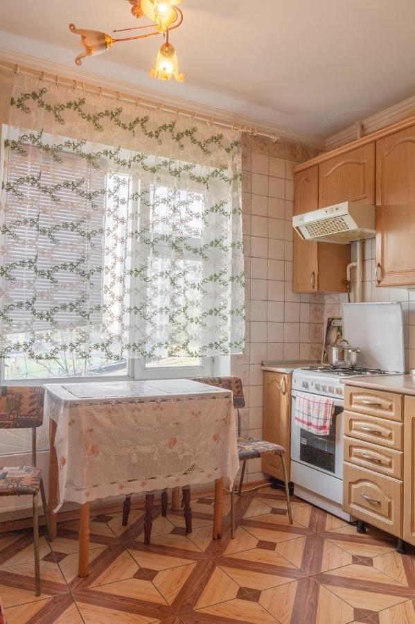 Квартира По Адресу Приозерная 8 Б Оболонь キエフ エクステリア 写真